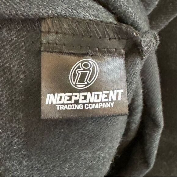 Independent Trading Co.- Black/Gray Checkered Button Down Phoenix Flannel- 2XL - Picture 7 of 8